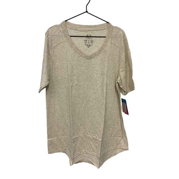 Bundle of 4 Fruit of the Loom Tees - Picture 2 of 5